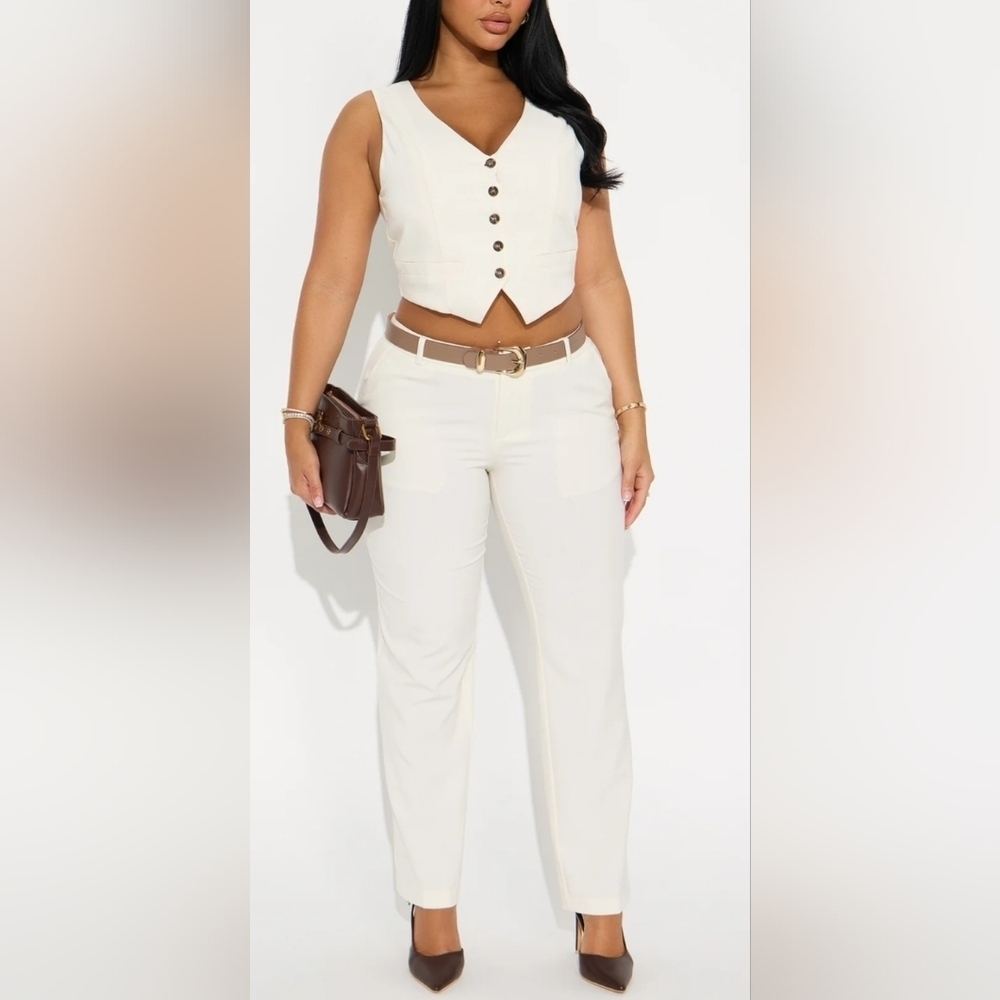 The Amalfi Tapered Trouser Pant - Cream Colored Size Medium NWT!